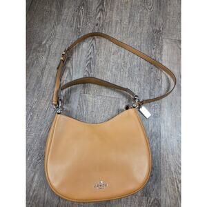Coach Nomad Crossbody In Glovetanned Leather Purse Brown